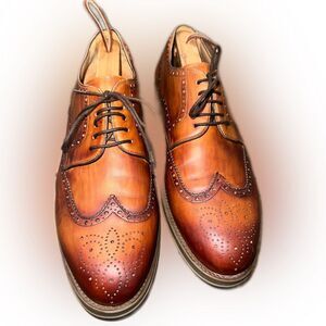 MAGNANNI Tormo Cognac Leather Wingtip Derby Shoe